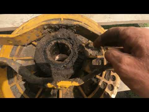 Видео: Міні комбайн САМПО 500 , потрібно замінювати всі підшипники, підготовка до жнив!