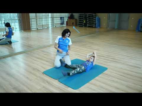 Видео: сухое плавание, упражнения для детей; сухе плавання, вправи для дітей; dry swimming, kids exercises