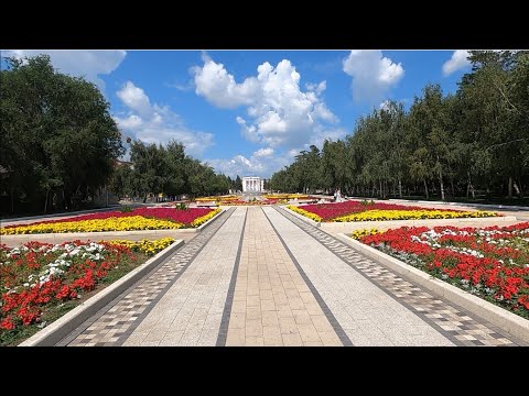 Видео: Костанай  июль центральный сквер