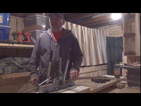 Видео: Канадские отшельники. Часть 870. Чистка оружия и рукопожатия.