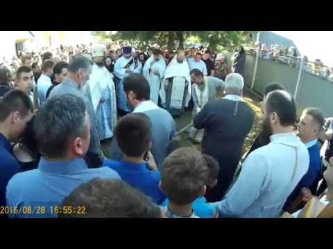 Видео: Погребеніє о. Ніколая Зеленяка в с. Чумальово.