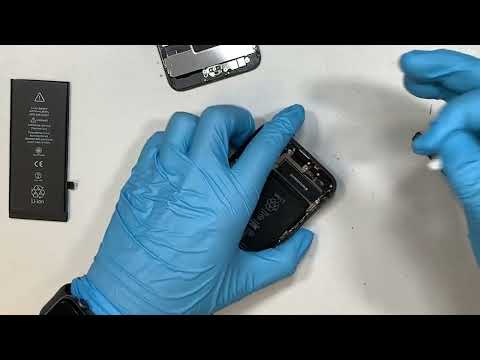 Видео: Замена аккумулятора iPhone 8
