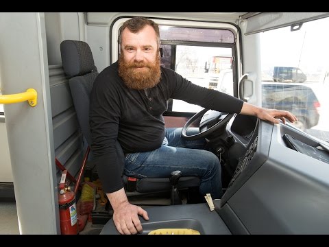 Видео: Самый позитивный водитель Воронежа