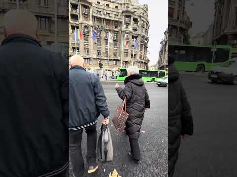 Видео: Мы в Бухаресте!!!!!Центр города Бухареста)))Centre City Bucharest!!!!)))Waw!!! 😃