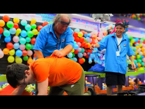 Видео: Они напали на меня!