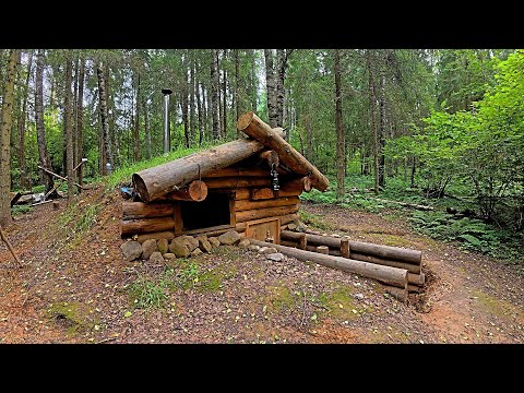 Видео: МОЯ ЗЕМЛЯНКА В ЛЕСУ | УДИВИТЕЛЬНАЯ НАХОДКА | УПАЛ В ВОДУ НА РЫБАЛКЕ