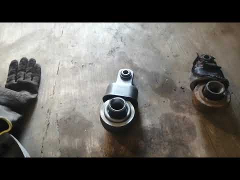 Видео: VOLVO 850. Замена сайлентблока задней подвески.Rear suspension silentblock replacement