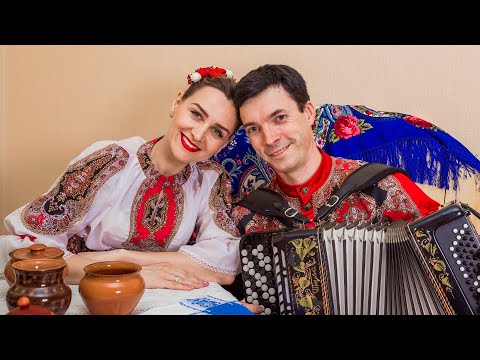 Видео: Красивая песня под гармонь. Платочек... Ансамбль Калина. Russian folk song...