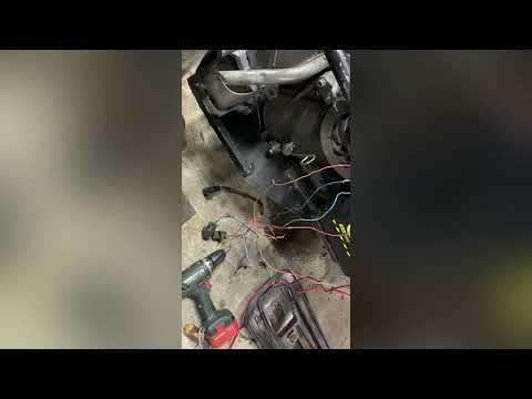 Видео: Самодельный снегоход с двигателем 1kr fe сделал задний ход но есть проблема!!!!!