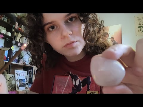 Видео: lofi asmr очищает вашу энергию и дает вам гадание на картах Таро (тихо)