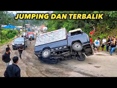Видео: Разваливается !! машина прыгает и переворачивается на крутых склонах