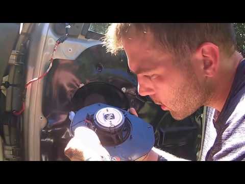 Видео: Jeep Grand Cherokee 1999-04 — Как установить/заменить дверные панели и динамики