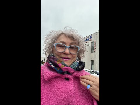 Видео: Секонд. Second. С чем рифмуется голубой? Купила фрак. Что унесла с собой