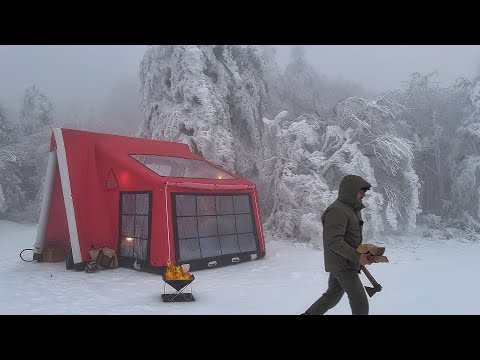 Видео: КЕМПИНГ В ЛЕДОВОМ НАШЕСТВИИ