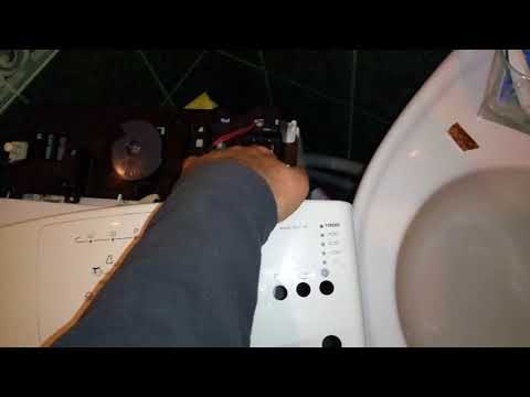Видео: Whirpoll awe6515 awe 6515 error ошибка отжим 700 0