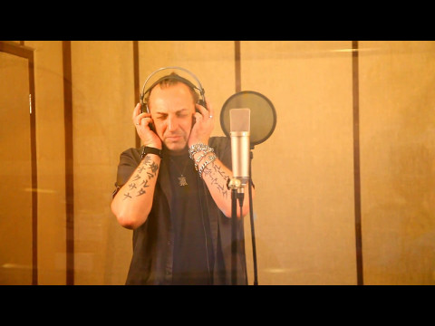 Видео: Петр Елфимов и Артур Беркут - запись трека "Полукровки"  студия