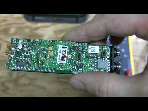 Видео: #13 - Ремонт беспроводных микрофонов Shure