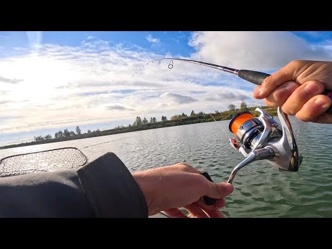 Видео: НЕ ЗРЯ НАЧАЛ С ЭТОЙ ПРИМАНКИ  Рыбалка на джиг, на СЛОМЕ ПОГОДЫ. Спиннинг в 2025