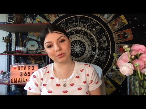 Видео: Любовный треугольник. Что произойдет в ближайшее время? Таро Юлия Петрова