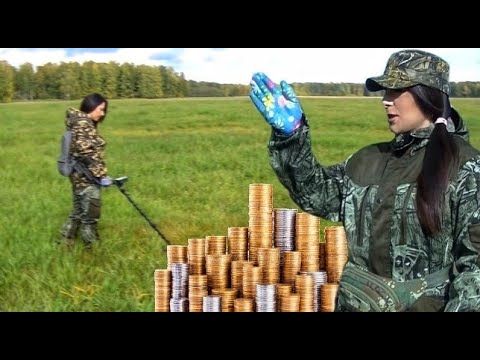 Видео: ЗАТРЯСЛО ОТ УВИДЕННОГО НА КОПЕ. Нашла редкую находку и повстречала неприятеля