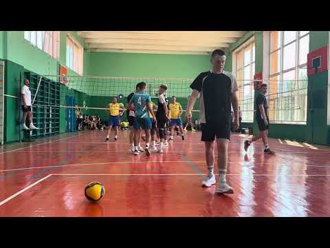 Видео: Чемпіонат з волейболу Ємільчине-Чернівці(Перша партія)