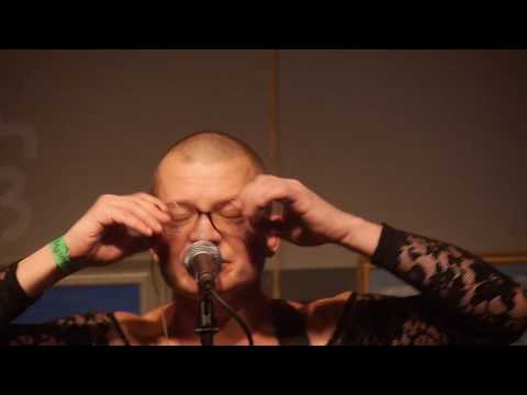 Видео: Кассиопея - Алеся-телеглаз @Ryumochnaya 22-12-17