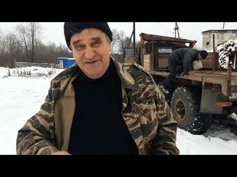 Видео: КрАЗ,,Человек,, вытащил и этот камаз и прицеп,  ,,323,,