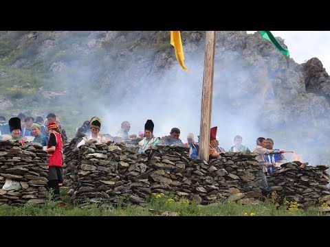 Видео: Международный Мӱргӱӱл на фотографиях. 14.06.2024г. село Онгудай.