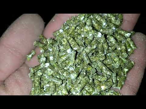 Видео: Приготування комбікорму для кролів. Частина 2.#комбікорм