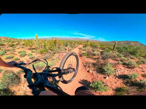 Видео: Ещё несколько месяцев назад это казалось невозможным. | Выходные WheelieBad MTB в Аризоне | Эпизод 4