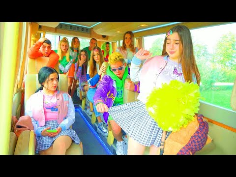 Видео: Даяна не може без най-добрия си приятел! Гадже иска да направи избор! Предизвикателство в училище