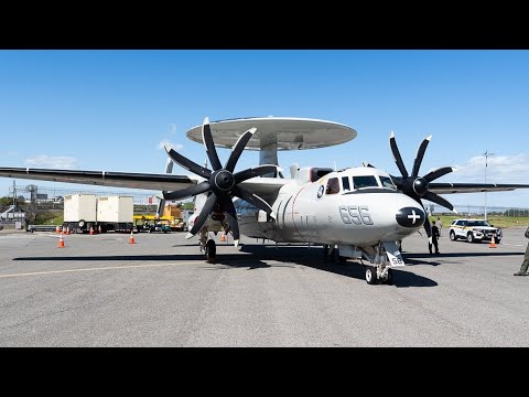 Видео: ✈️ Grumman E-2 Hawkeye – «Глаза флота» ВМС США | Полный обзор самолёта ДРЛО!