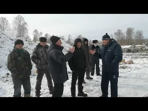 Видео: 13.03.2021 На свалке с. Седельниково фура не смогла разгрузить мусор.
