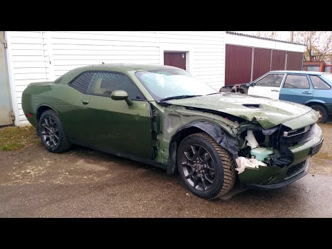Видео: Dodge Challenger после столкновения с Уазом