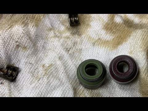 Видео: Причина расхода масла в неправильной установке маслосъёмных колпачков на моторе 2,5T VOLVO S80.