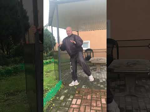 Видео: Урок 64 Рукопашный бой от Петровича