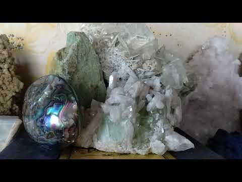 Видео: Обзорная экскурсия по моей коллекции минералов 1