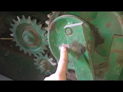 Видео: Обзор пресса John Deere 332