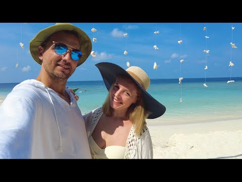 Видео: УЛЕТАЕМ! Прощайте МАЛЬДИВЫ 😢 ЛАУНЖ в Мале и Абу-Даби. Дорога Сохаг - Хургада!