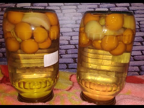 Видео: Компоты на зиму из яблок и абрикосов