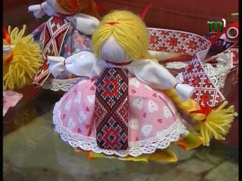 Видео: Майстер клас з виготовлення ляльок-мотанок. "Територія творчості" (03.08.17)