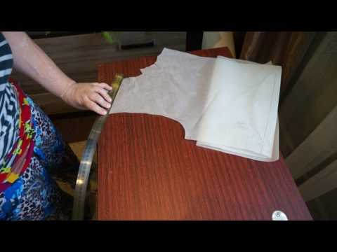 Видео: Корректировка готовой выкройки Бурда. Уменьшение длины спинки. Изменение оката рукава