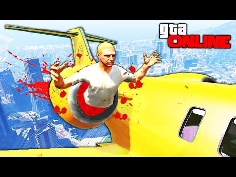 Видео: ЧУТЬ НЕ ЗАСОСАЛО В РЕАКТИВНЫЙ ДВИГАТЕЛЬ ОГРОМНОГО САМОЛЕТА В GTA 5 ONLINE