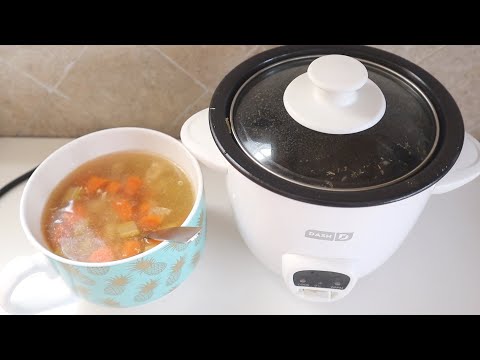 Видео: Приготовление домашнего куриного супа в мини-рисоварке A Dash