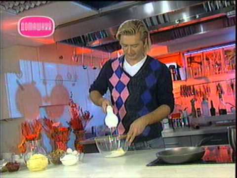 Видео: Лягушка из марципана, Булочки с кокосовым кремом