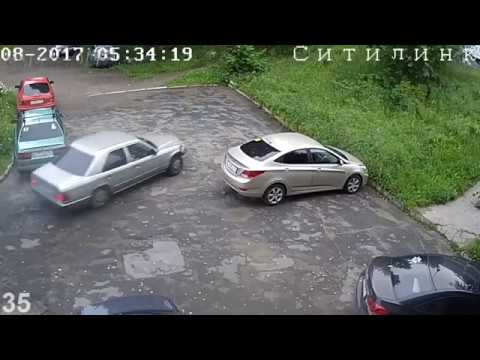 Видео: Дураки и дороги. Сборник безумных водителей #108