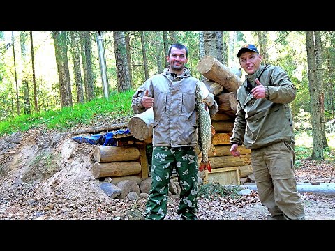 Видео: ПЕРВЫЙ ГОСТЬ В ЗЕМЛЯНКЕ | РЫБАЛКА НА ЛОДКАХ | ОГРОМНАЯ ЩУКА | НОЧЕВКА В ЛЕСУ