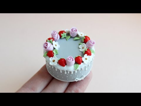 Видео: Miniature cake on a scale of 1:6.Tutorial. DIY. Миниатюрный торт из полимерной глины.