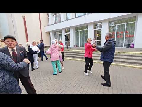 Видео: 26.04.25г..."Белые Тюльпаны - Вестники Любви"...🌷🌷🌷... Гомель, Парк, Танцы...
