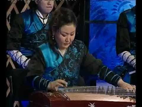 Видео: MUNKH-ERDENE Chuluunbat - Blau Mantel - Хөх торгон дээл / mong. trad.